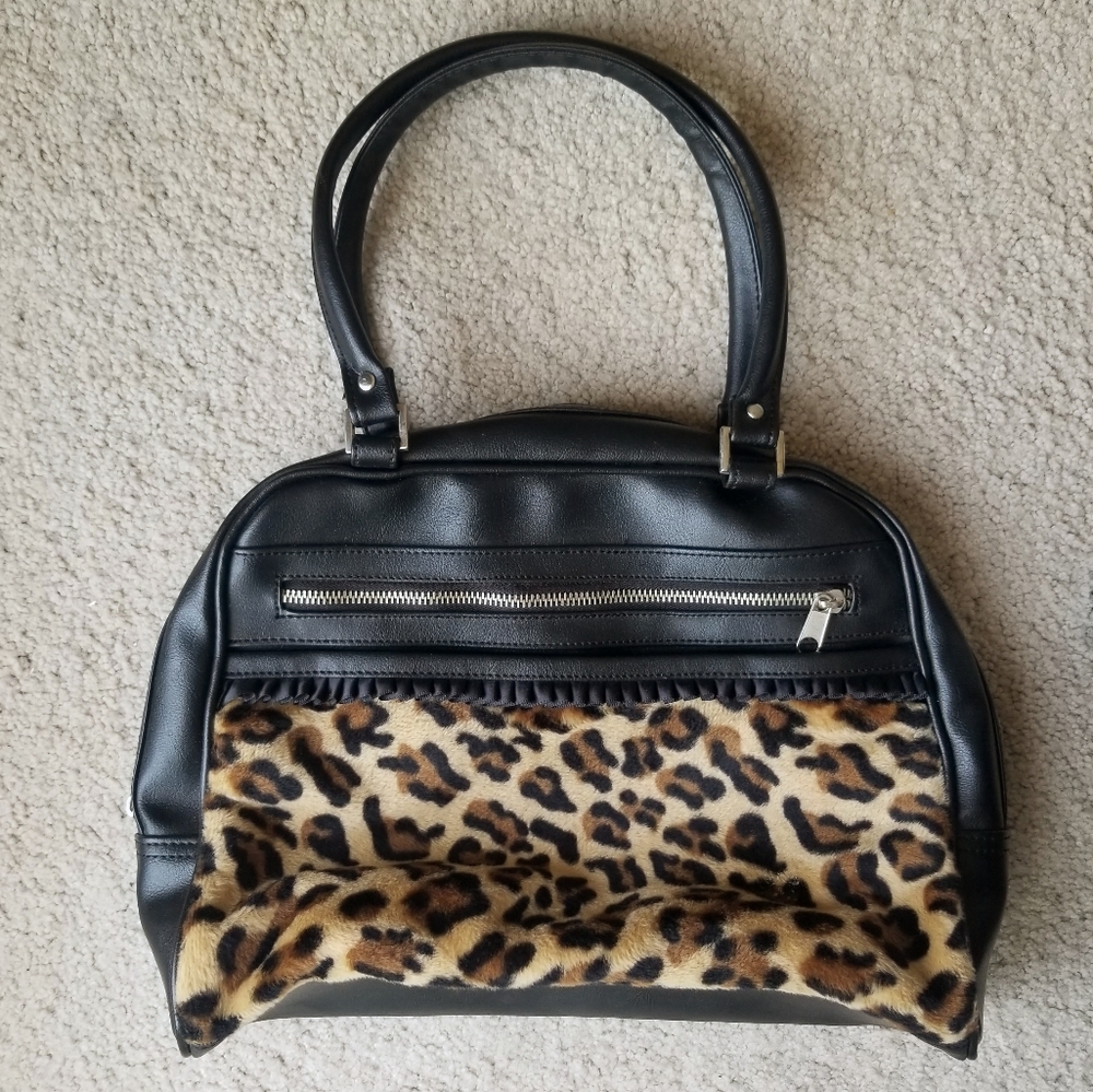 NWOT lux de ville purse